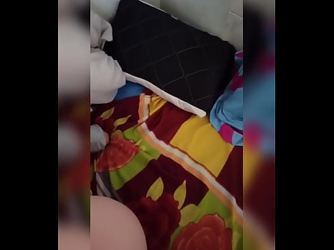 ❤️ Ҳамҳуҷраи ман дар хона танҳо мемонад, зеро шавҳараш ба рухсатӣ меравад ва ман аз фурсат истифода бурда, ӯро сиҳат мекунам ва харашро аз шир пур мекунам ❤ Порнои мақъад дар tg.xxxhdporn.ru ❌❤